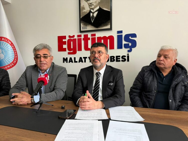 Veli Ağbaba: “Türkiye’de eğitimden memnun olan bir tane aile yok”