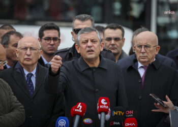 Özgür Özel: “CHP’nin adayı, Erdoğan’ın karşısında yüzde 60’ın altında oy alırsa seçim sonucunu başarısızlık sayacağım”