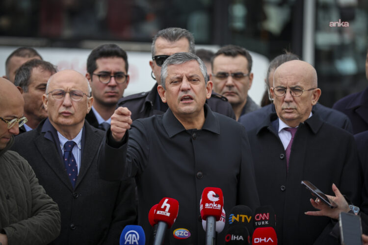 Özgür Özel: “CHP’nin adayı, Erdoğan’ın karşısında yüzde 60’ın altında oy alırsa…”