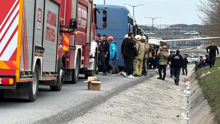 İstanbul’da cezaevi nakil araçları kaza yaptı: 15 kişi yaralandı