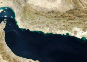 İran: Hürmüz Boğazı kapatıldı, geçmeye çalışan her gemiye saldıracağız