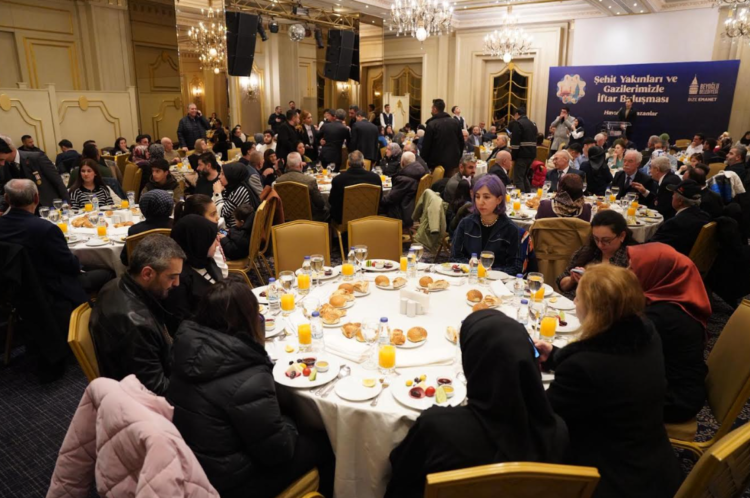 Beyoğlu’nda şehit yakınları ve gaziler iftarda buluştu