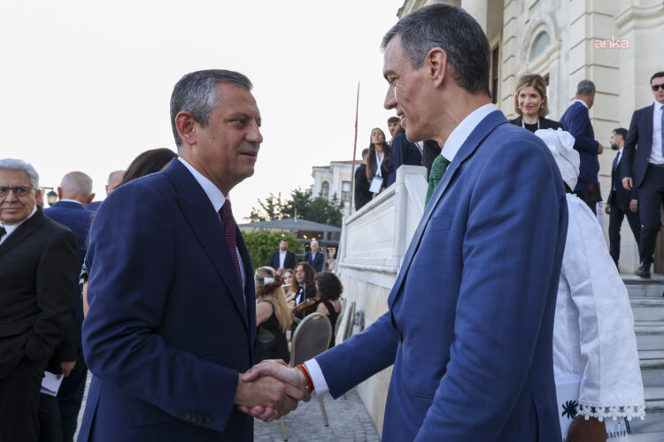 Özel’den Sanchez’e mektup: “İspanya’nın Orta Doğu konusundaki tutumu, yapıcı bir ses oluşturmaktadır”