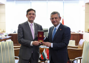 Özgür Özel, Bulgaristan Büyükelçisi Cholakov’u kabul etti