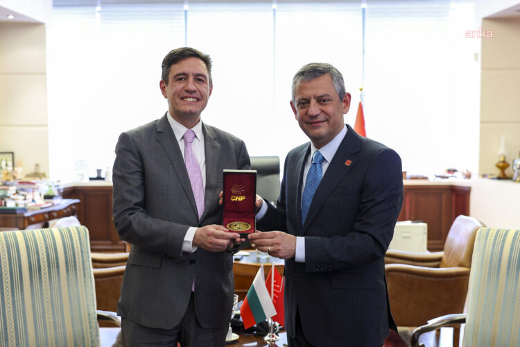 Özgür Özel, Bulgaristan Büyükelçisi Cholakov’u kabul etti