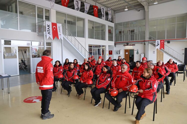 Ataşehir Belediyesi, Afet Yardım Gönüllüleri tanışma toplantısı düzenleyecek