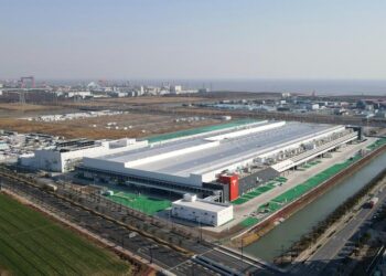 Çin’in Chongqing kentinde Tesla süper şarj istasyonları hizmete girdi