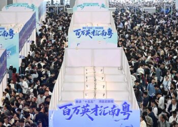 Çin’in iş piyasası ilk iki ayda genel istikrarını korudu