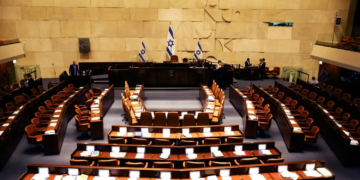 İsrail, 827 milyon dolarlık acil askeri bütçeyi onayladı