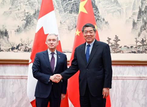 Çin ve Kanada, ekonomik ve finansal diyalog için mutabakata vardı