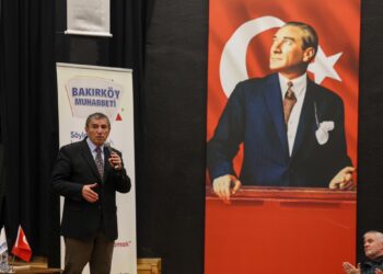 Üstün Dökmen Bakırköylülerle buluştu