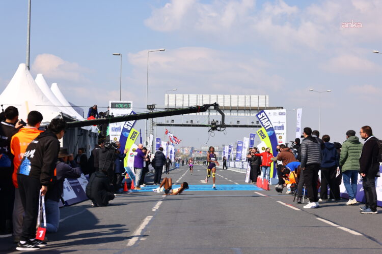 İstanbul Yarı Maratonu’nda rekorlar geçidi: 20 bin koşucu Tarihi Yarımada’da buluştu