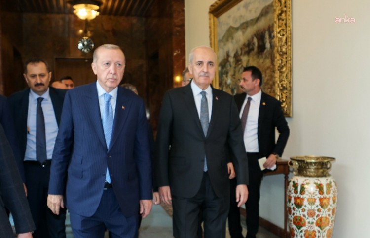 Cumhurbaşkanı Erdoğan, Numan Kurtulmuş ile bir araya geldi