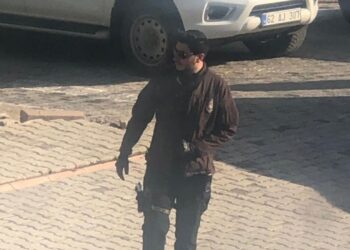 Türkay Sonel’in silahlı fotoğrafı ortaya çıktı