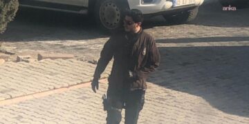 Türkay Sonel’in silahlı fotoğrafı ortaya çıktı