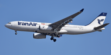 İran hava sahasını kademeli olarak yeniden açıyor