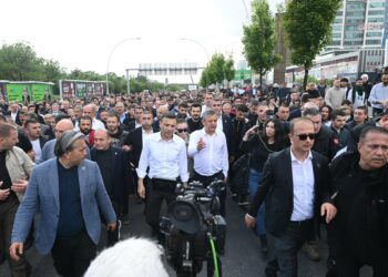 Özgür Çelik: “Sonuna kadar direneceğiz”