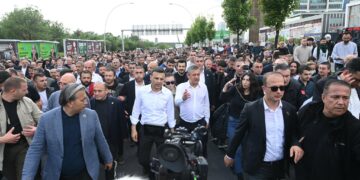Özgür Çelik: “Sonuna kadar direneceğiz”