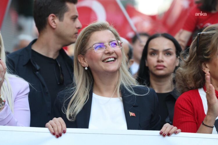 Bakırköy’de pedallar, Atatürk ve Türk gençliği için çevrildi