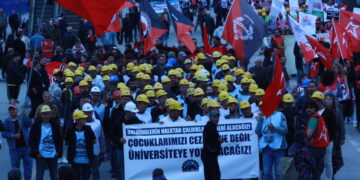 1 Mayıs alanları doldu