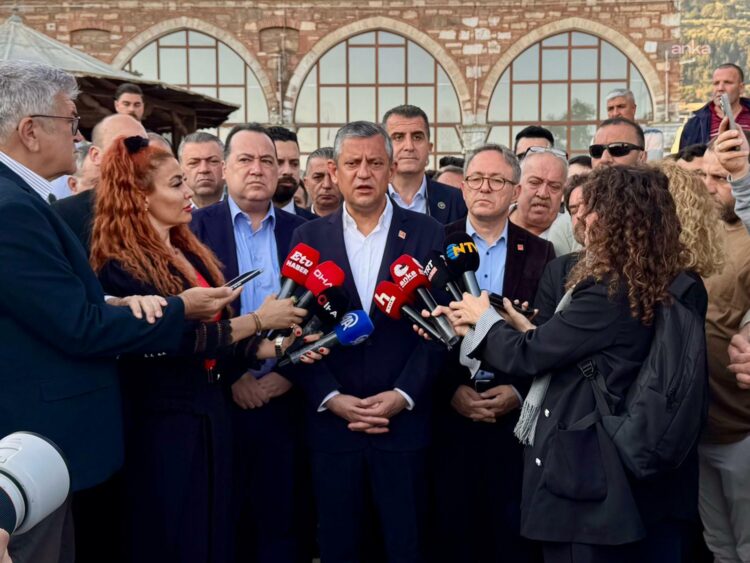 Özgür Özel’den “yeni parti” iddialarına yanıt