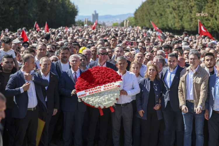 CHP’nin bayramlaşma programları dünya basınında