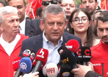 Özgür Özel: “Cumhuriyeti, gerçek sahipleri gençlere emanet edeceğiz”