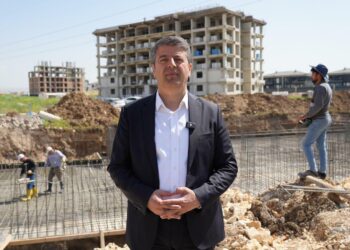 Adıyaman’ın Altınşehir Mahallesi’ne kazandırılacak taziye evinin ilk betonu döküldü