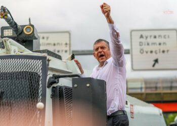 Özgür Özel: “Bugün bir milattır; bugünün öncesi vardır, sonrası olacaktır”