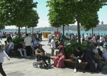 Krizin gölgesinde bayram hüzünlü geçiyor…