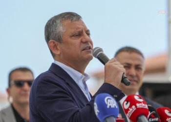 Özgür Özel: Siz yolunuzdan dönmedikçe ben de bu yoldan dönmeyeceğim