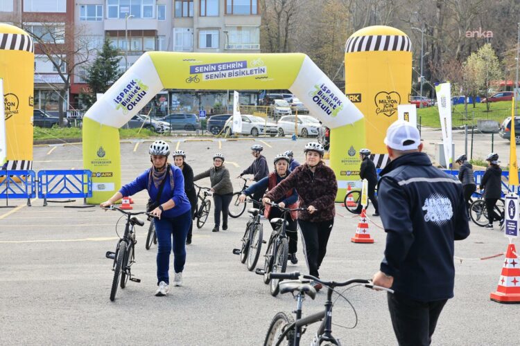 İSPARK Bisiklet Okulu ile 20 bin İstanbullu pedal çevirdi