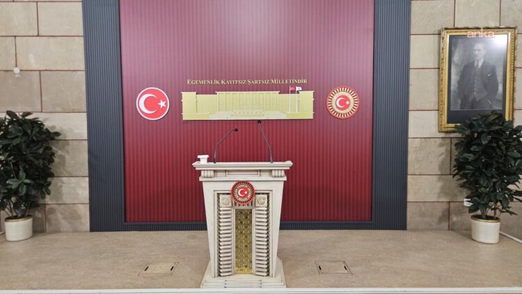 TBMM’de basın toplantıları için kullanılan salonda düzenleme