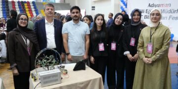 Adıyaman’da “TÜBİTAK 4006-C Bilim Fuarı Festivali” kapılarını açtı
