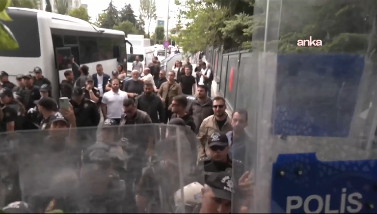 Özel okul öğretmenleri yine gözaltına alındı