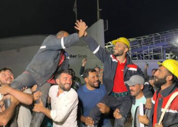 27 gündür direnişte olan Özşen Madencilik işçileri kazandı