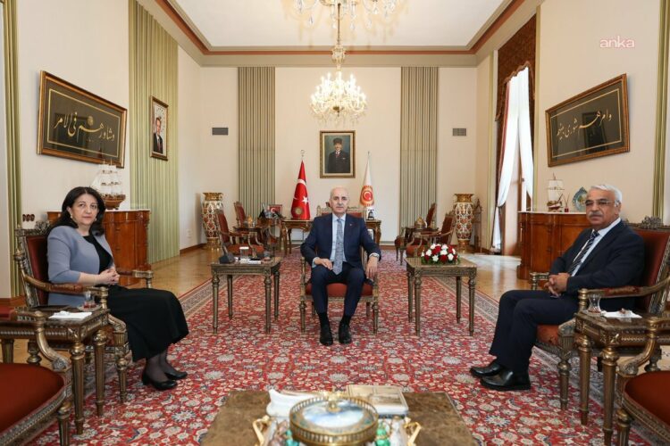 TBMM Başkanı Kurtulmuş, İmralı Heyeti ile görüştü