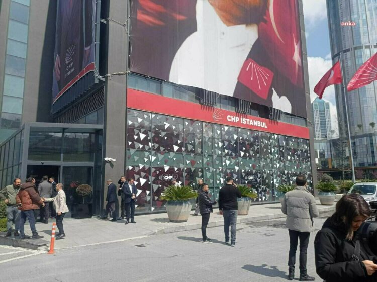 CHP’nin 2023’teki İstanbul İl Kongresi davası ertelendi