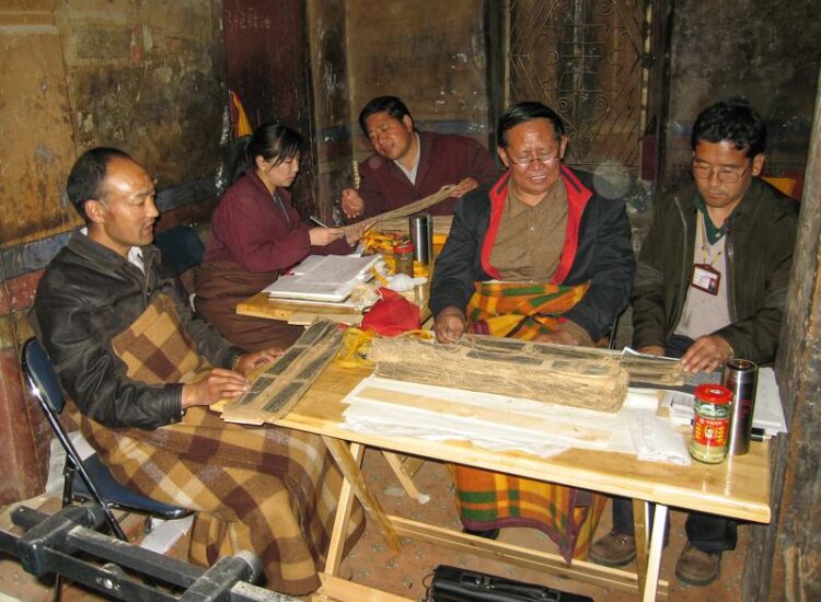 Çin’in Xizang bölgesi, eski el yazmalarını koruma projesine 16 milyon dolar kaynak ayırdı