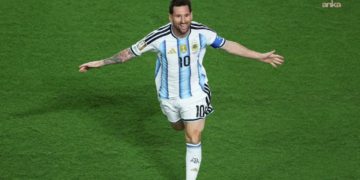 Arjantin, Cezayir’i Messi’nin attığı 3 golle yendi
