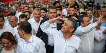 Özgür Özel’in “Yeni Parti” hamlesi haftaya başlıyor