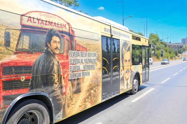 Kadir İnanır’ın hatırası İstanbul’da yaşayacak