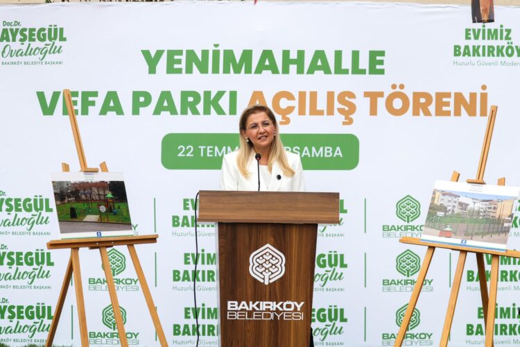 Bakırköy Vefa Parkı yenilenen yüzüyle hizmete açıldı