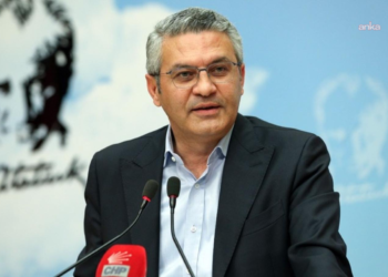 CHP’li Salıcı: “Çözümü bulacağımız tek zemin kurultaydır”