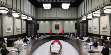 YAŞ kararları açıklandı: 25 general ve amiral terfi etti