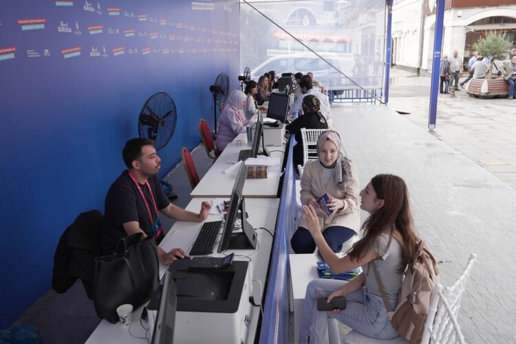 İBB’den binlerce gence üniversite tercih desteği