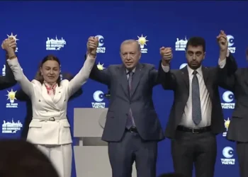 Tuzla, Çekmeköy ve Şile belediyeleri resmen AKP’ye geçti