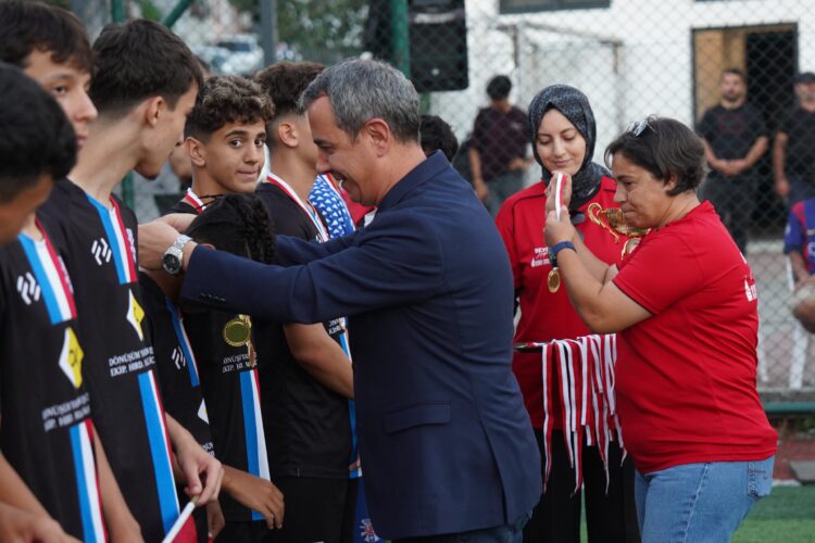 Beyoğlu’nda Zafer Bayramı coşkusu futbol turnuvasıyla taçlandı