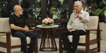 Küba Devlet Başkanı Diaz-Canel ve TKP Genel Sekreteri Okuyan Havana’da bir araya geldi
