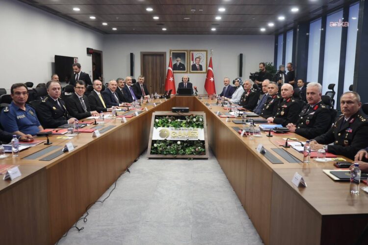 “Çerçeve yasa” sonrası İçişleri Bakanlığı’nda güvenlik toplantısı yapıldı